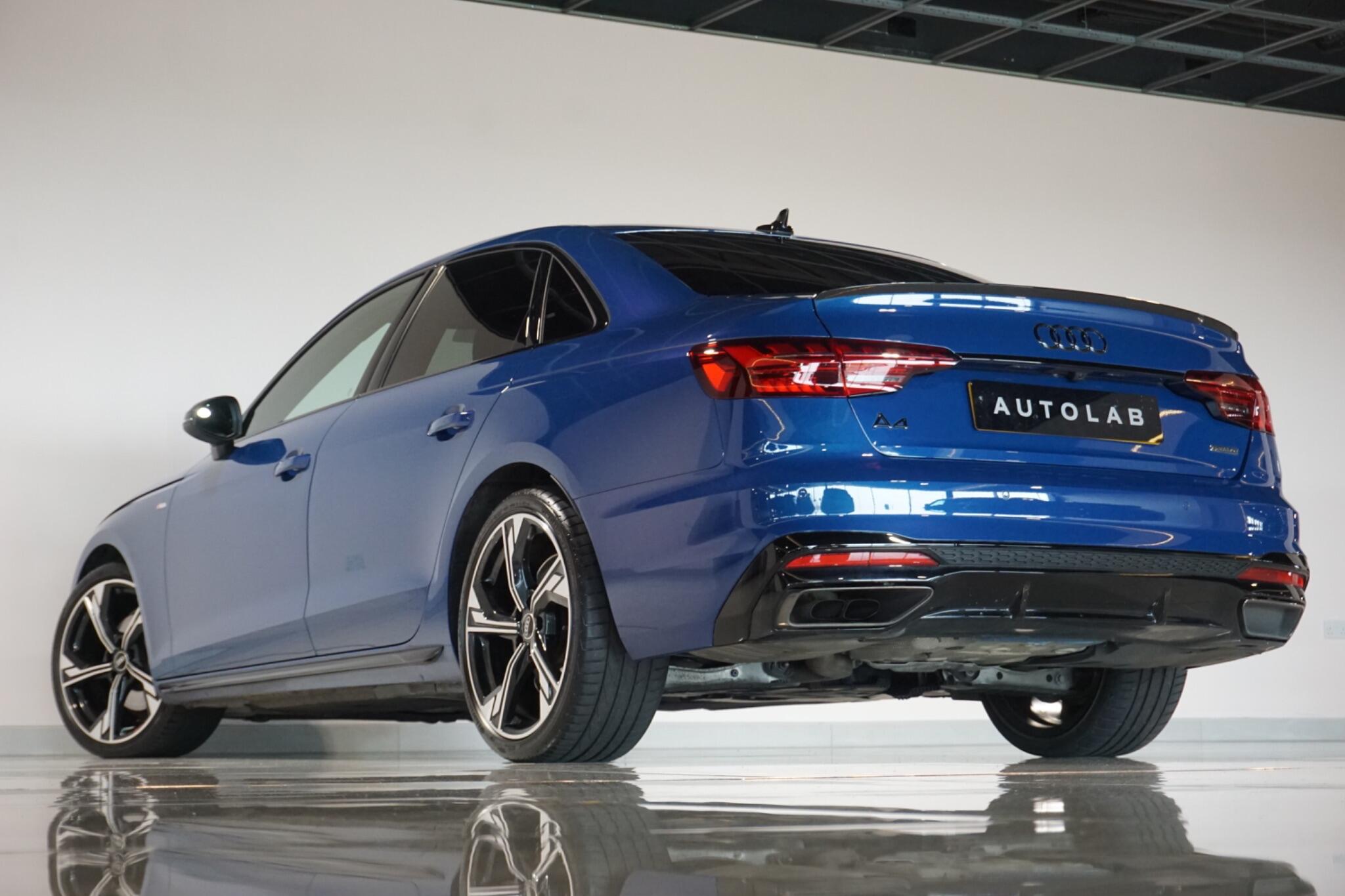 Audi A4 2.0 TDI 40 Black Edition Saloon 4dr Diesel S Tronic quattro Euro 6 (s/s) (204 ps)